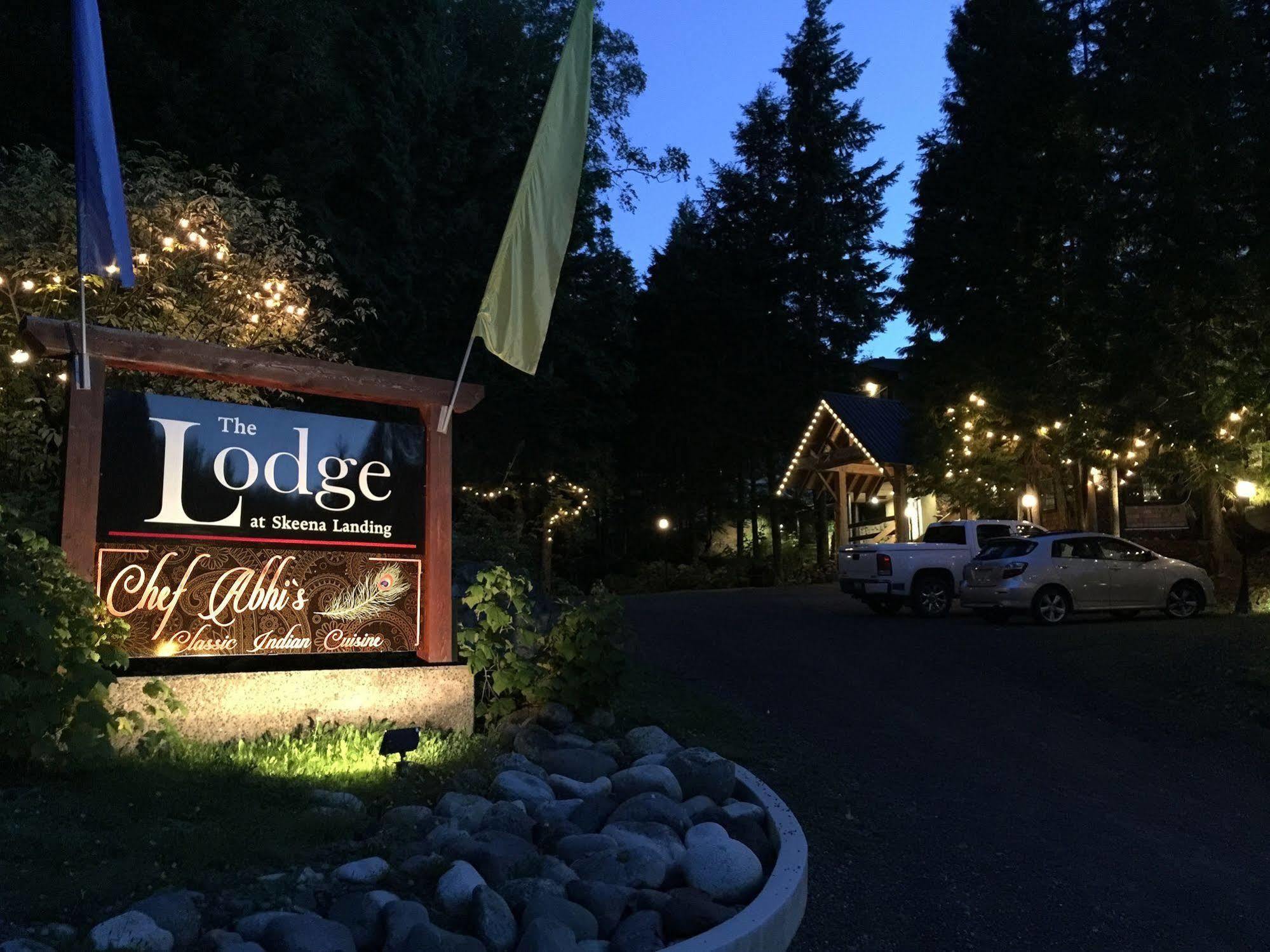 The Lodge At Skeena Landing Terrace Exterior foto